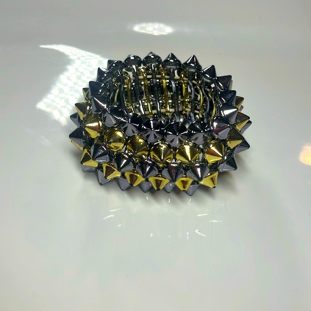 GOLD & DARK GRAY SILVER SPIKY COSTUME STRETCHY BRACELET